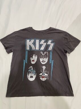 Vintage KISS Graphic Tee - Dark Gray
